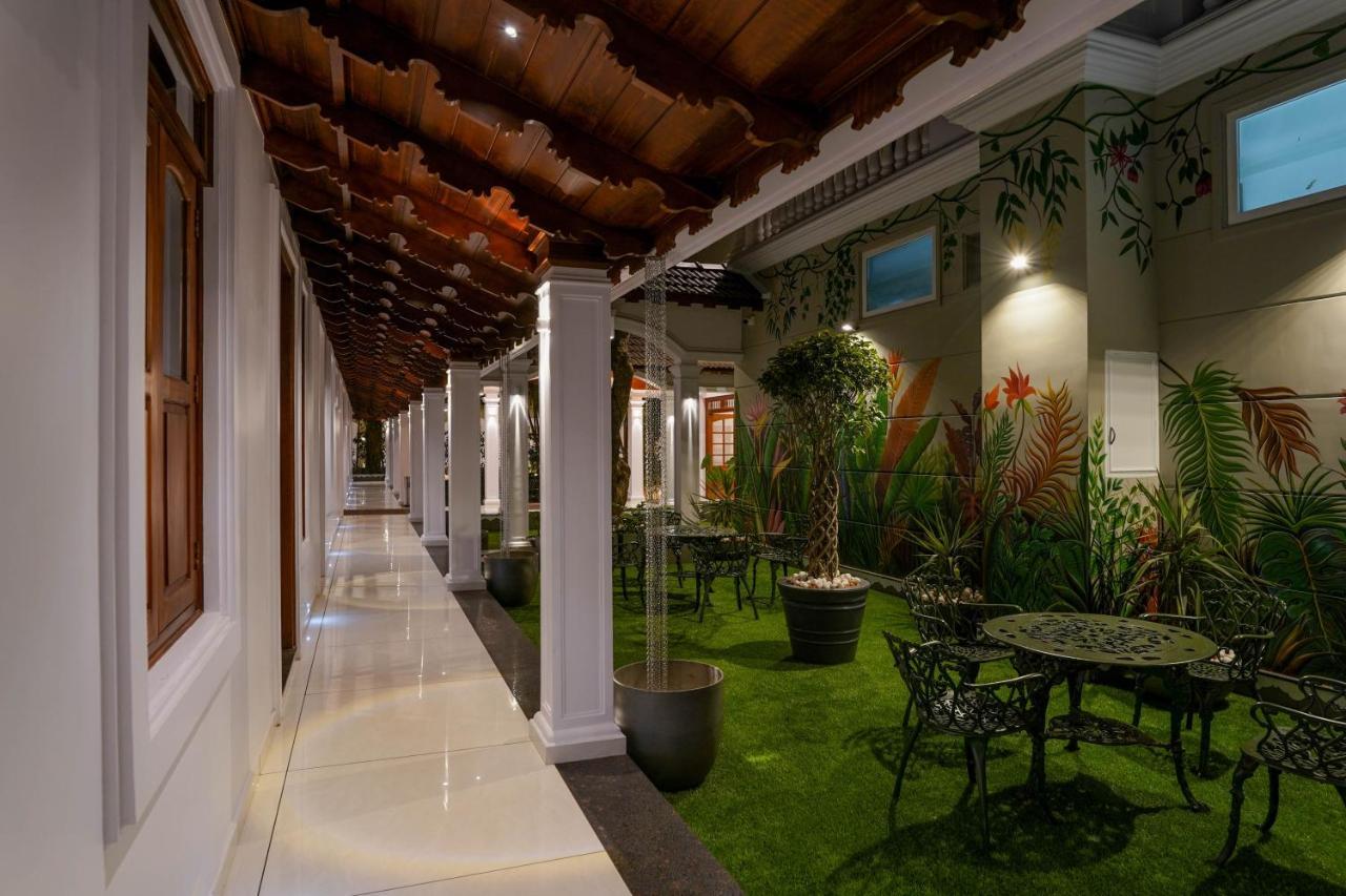 Hotel Heritage Plaza Kottayam Zewnętrze zdjęcie