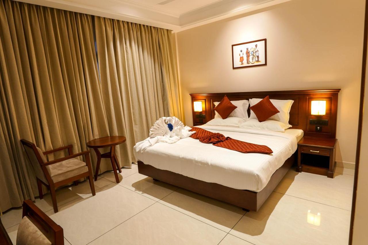 Hotel Heritage Plaza Kottayam Zewnętrze zdjęcie